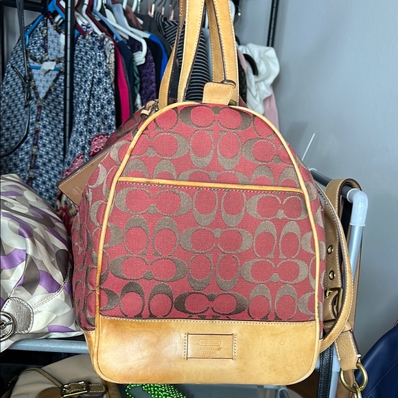 Coach signature Red and Tan Vachetta leather Travel Bag - Picture 2 of 11
